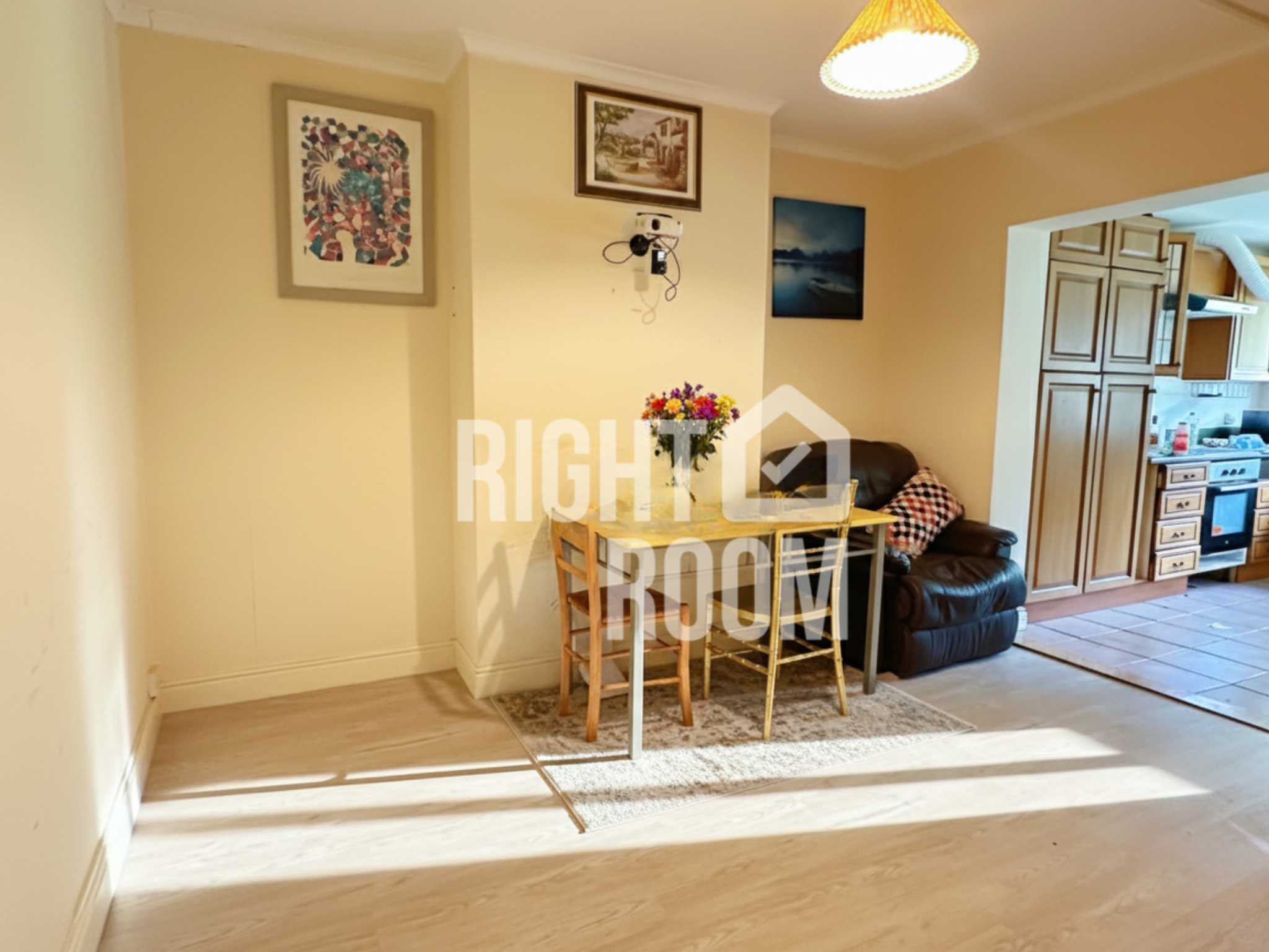 Room Burgess Road in Southampton