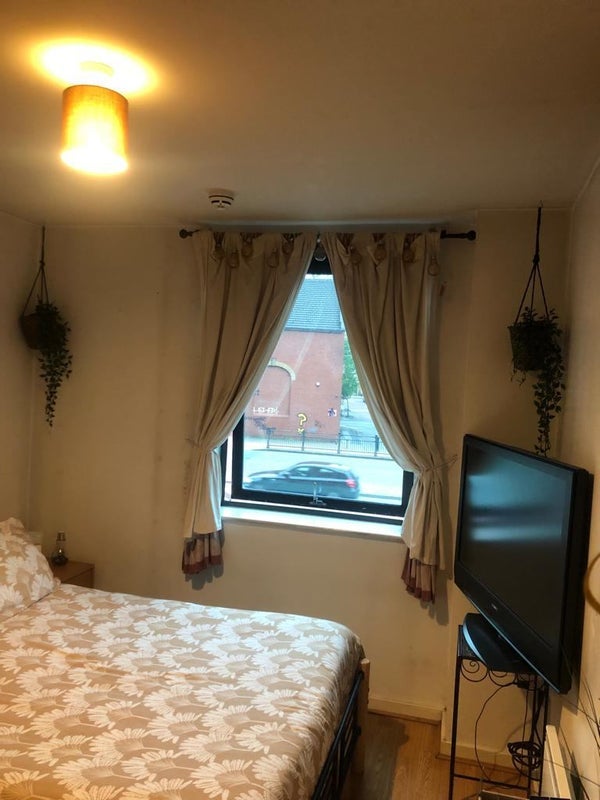 Room Sackville Street in Salford