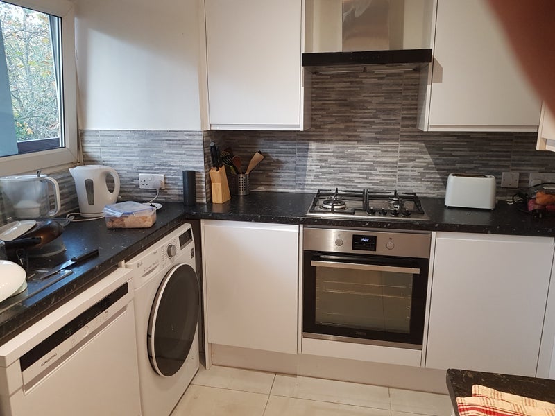 Room Falmouth Road in Greater London