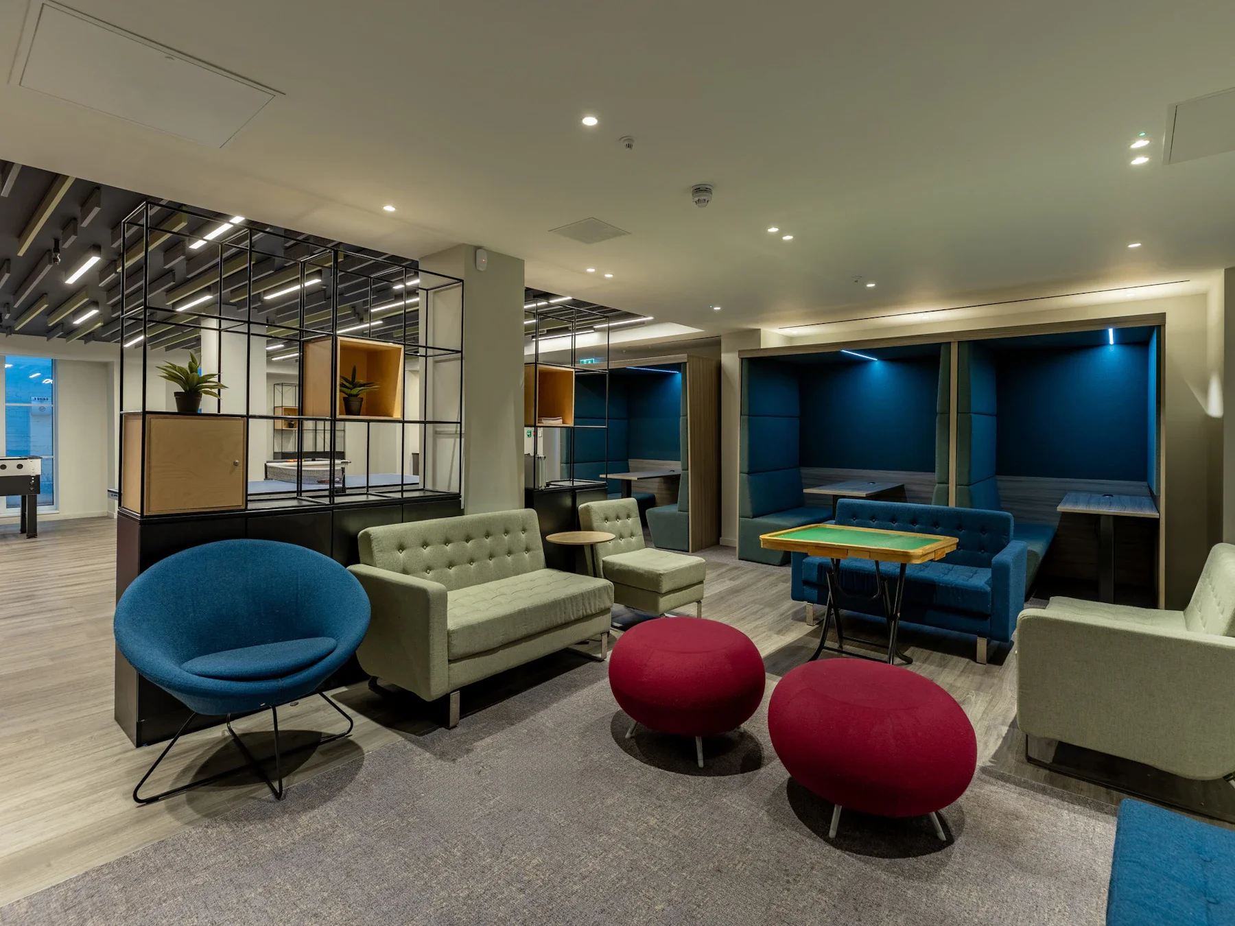 Room Drury Lane in City of Westminster
