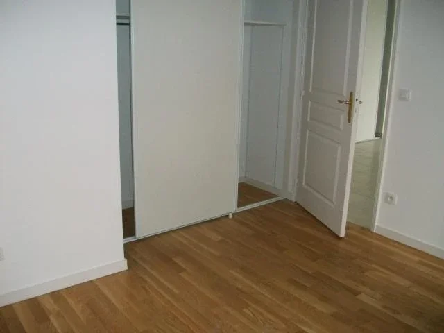 Flat Cours Tolstoï in Villeurbanne