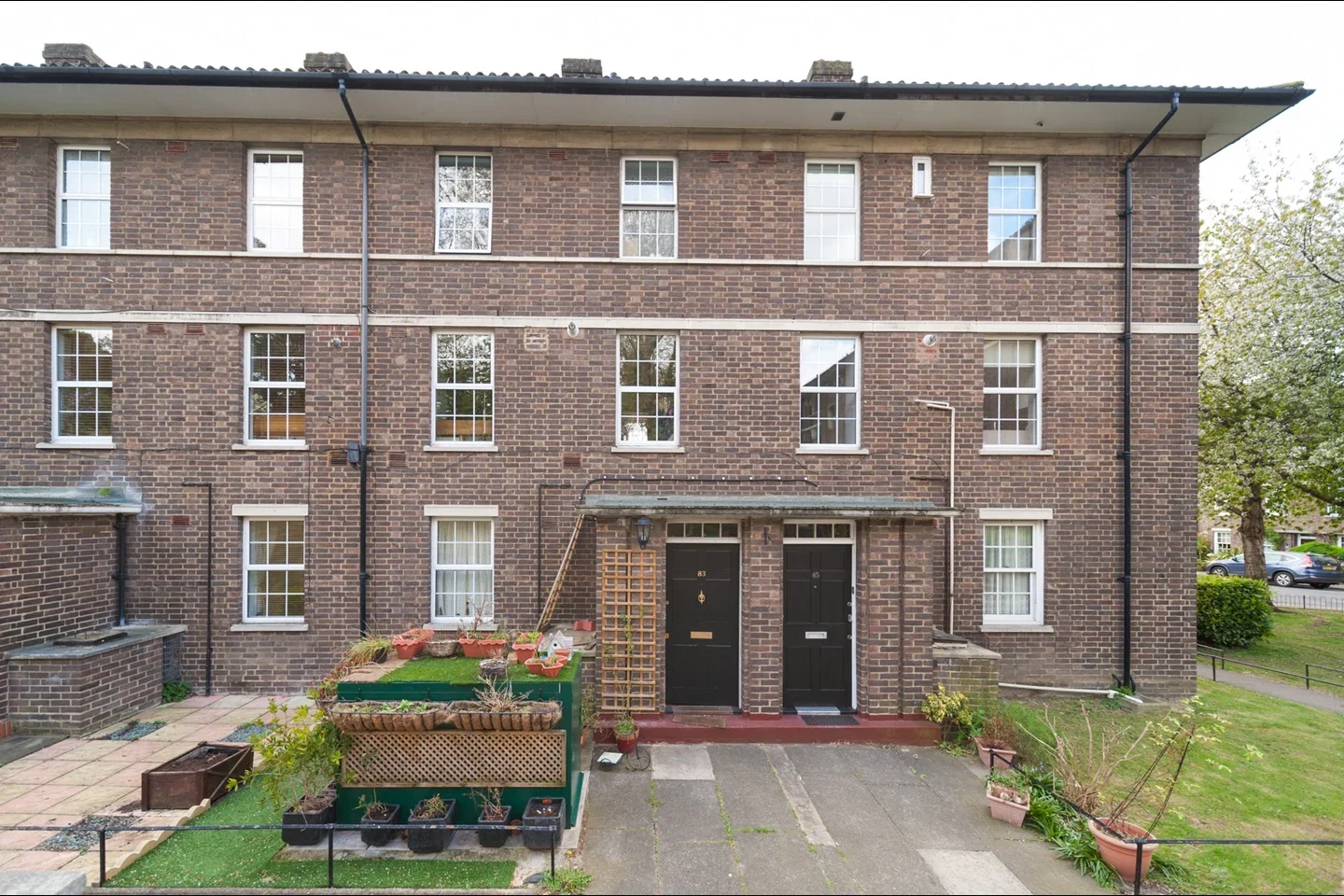 Flat Fulthorp Road in Greater London