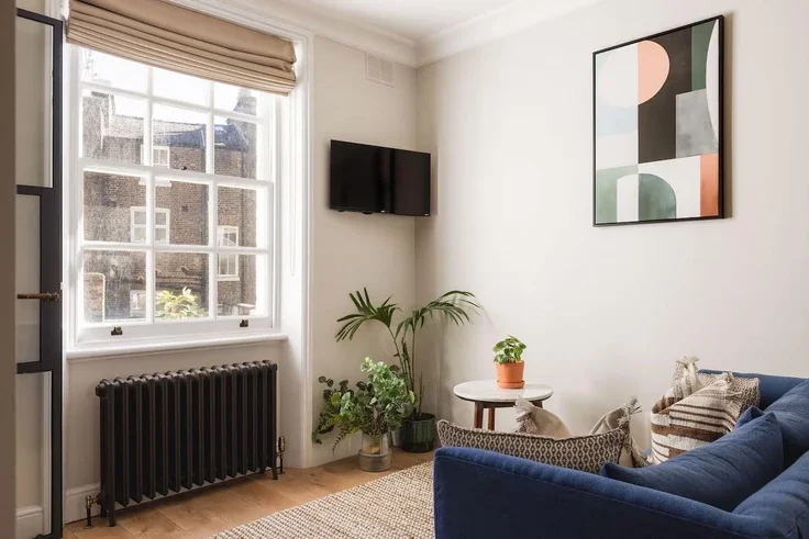 Flat Holland Place in Greater London