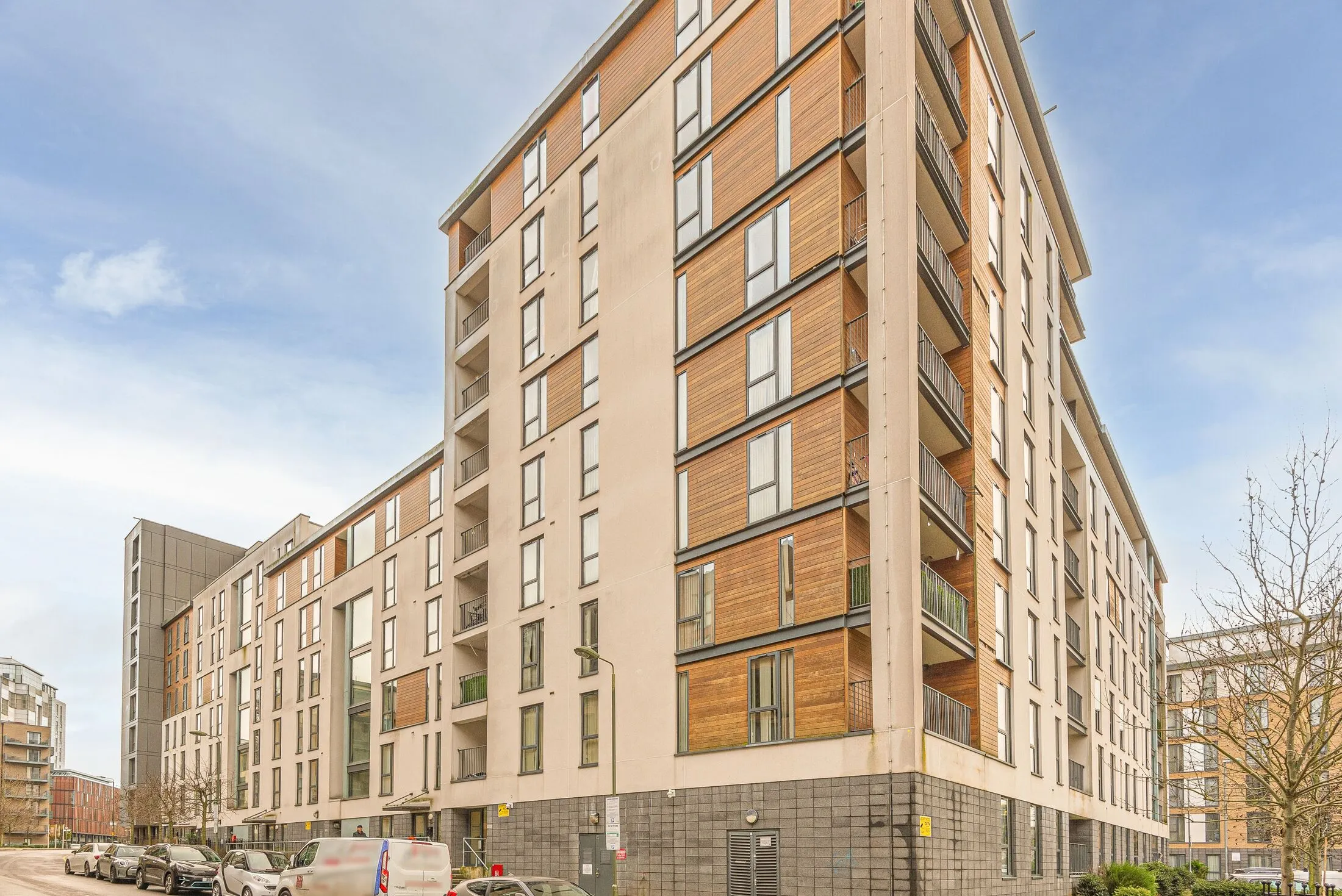 Flat Lingard Avenue in Greater London
