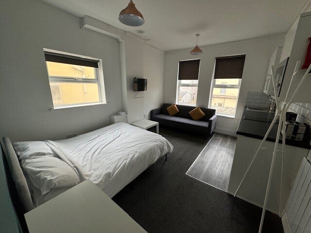 Flat Withnell Road in Blackpool