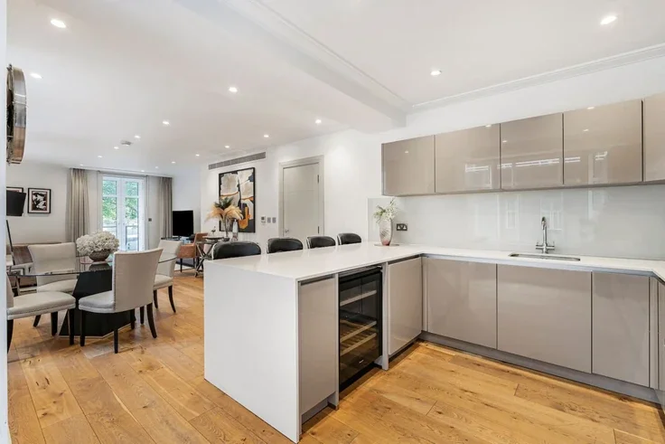 Flat Park Lane in City of Westminster