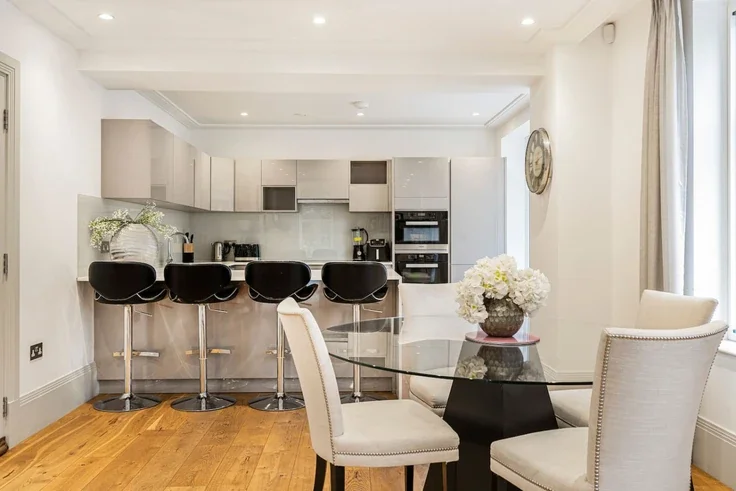 Flat Park Lane in City of Westminster