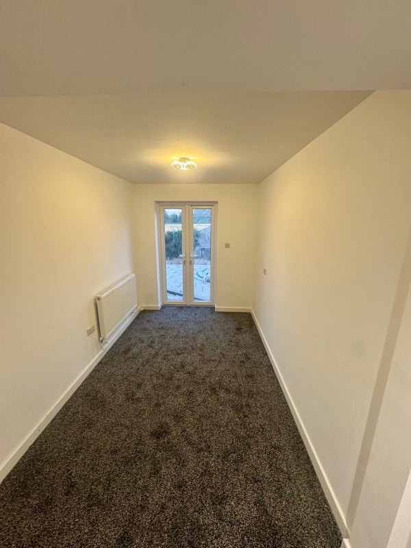 Room Crossways Road in Greater London