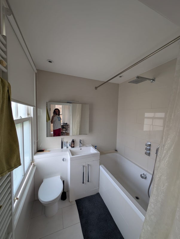 Room Ravenscourt Place in Greater London
