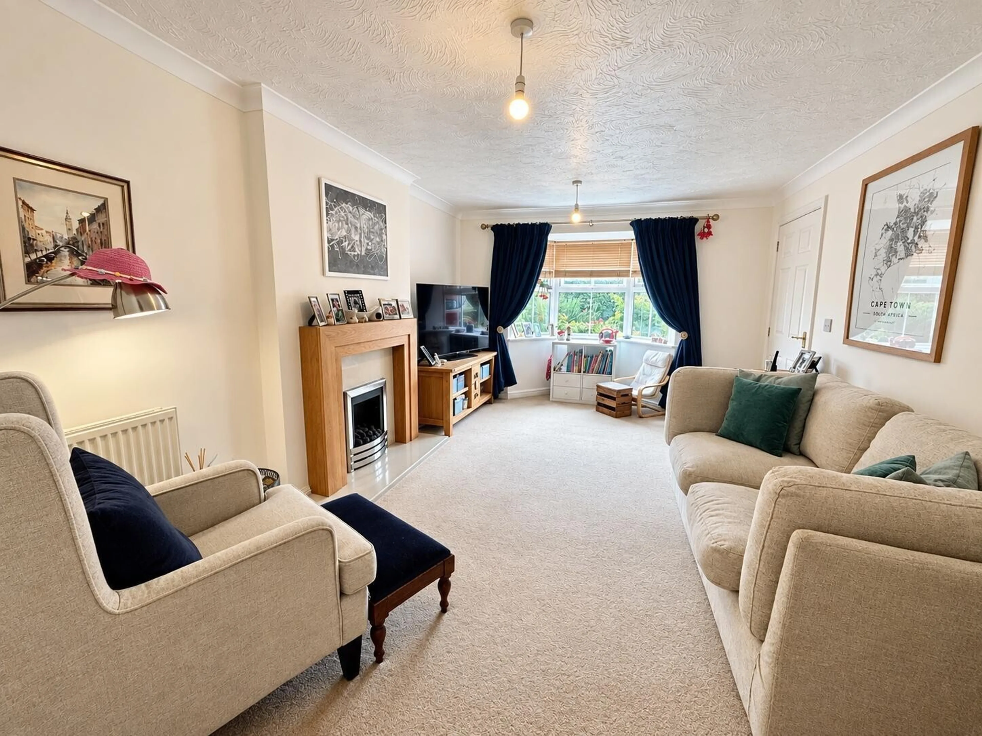 House Dittander Close in Cherwell District