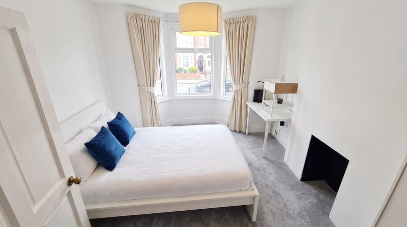 Room York Road in Bristol