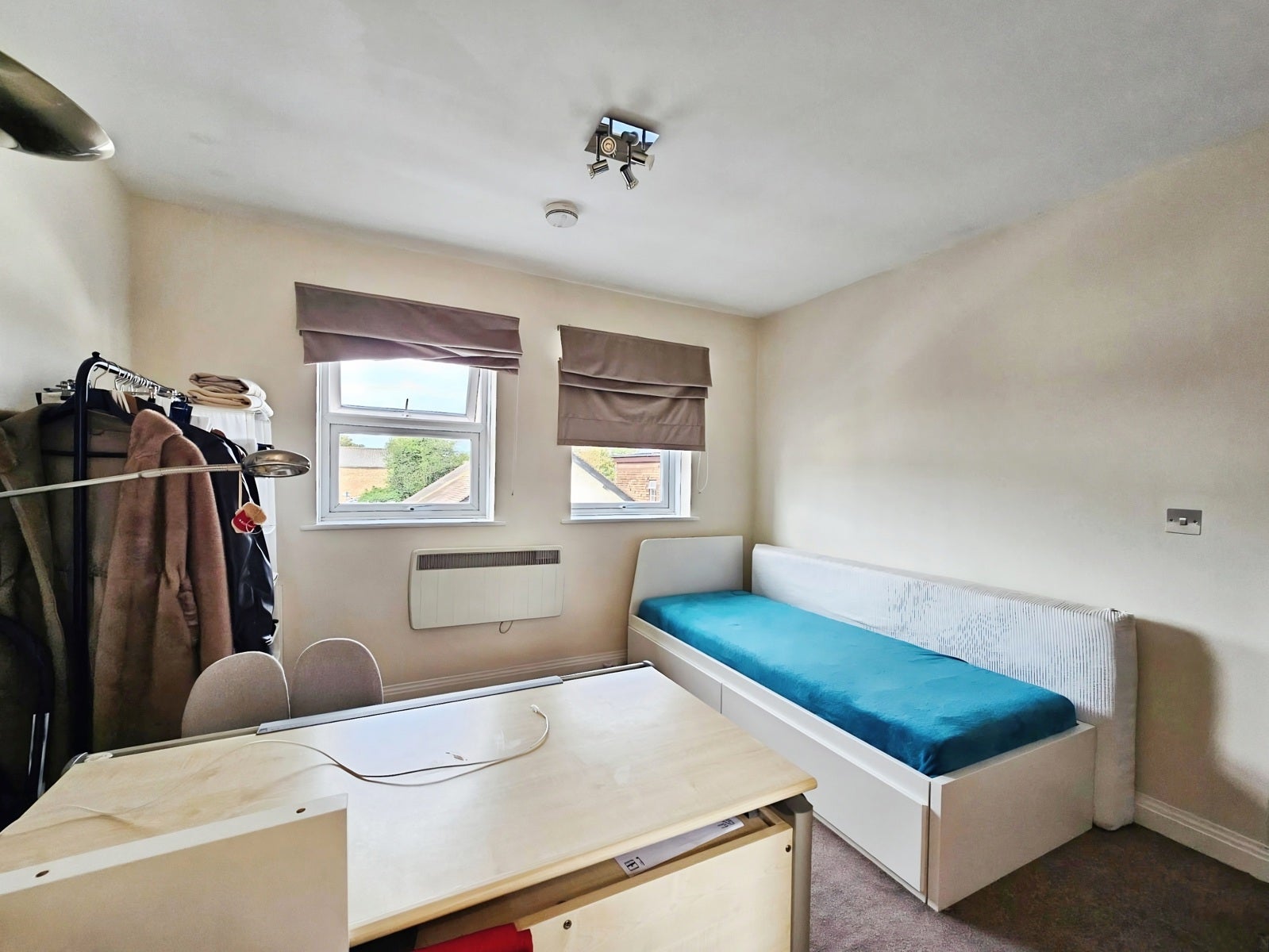 Flat Rusham Road in Borough of Runnymede