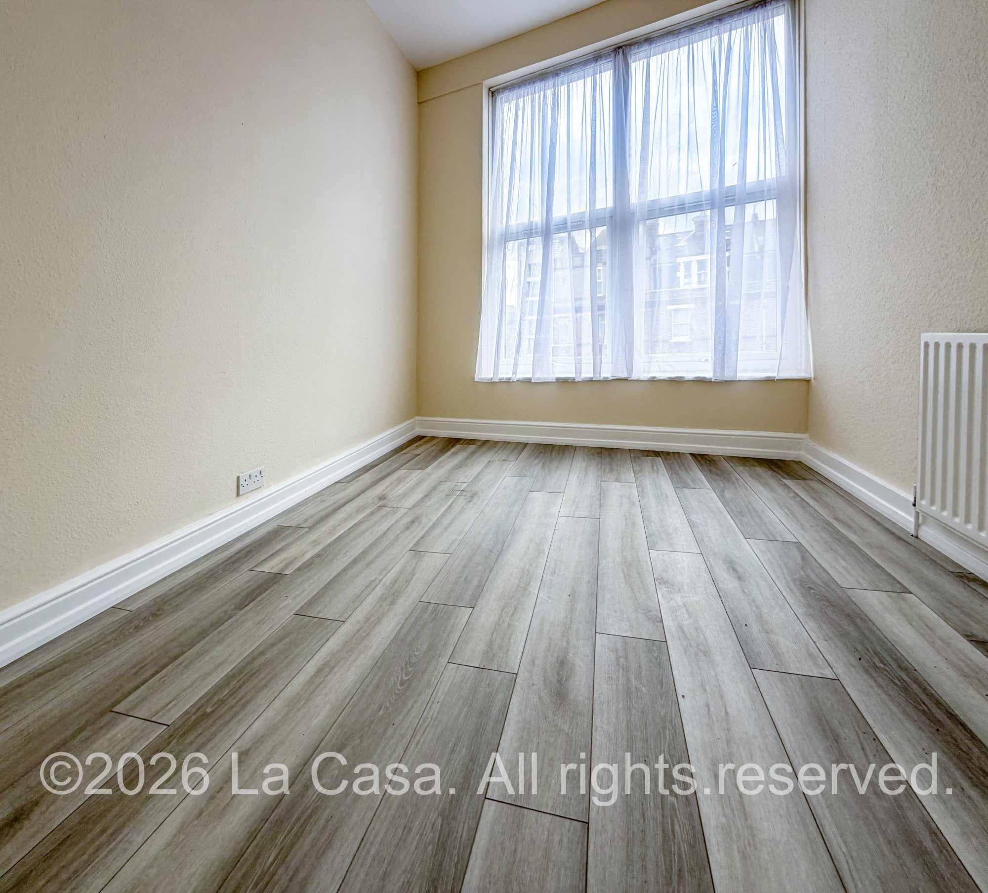 Flat Camberwell Road in Greater London