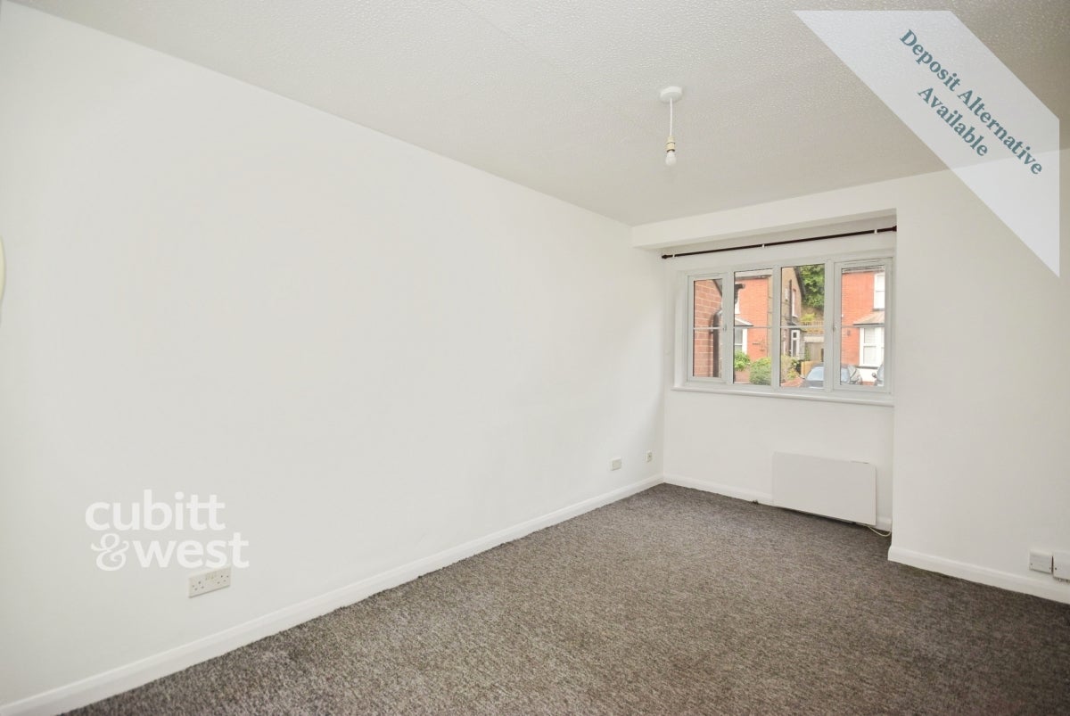Flat Campbell Road in Greater London