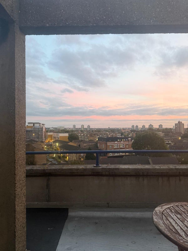Flat London Road in Greater London