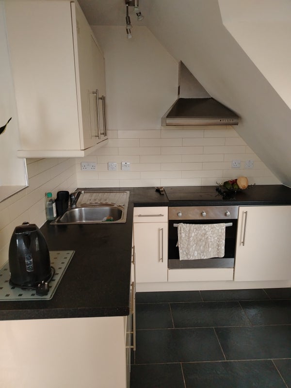 Flat Adamsrill Road in Greater London