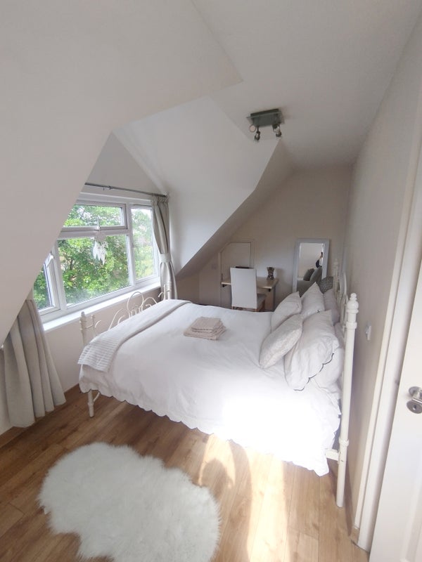 Flat Adamsrill Road in Greater London