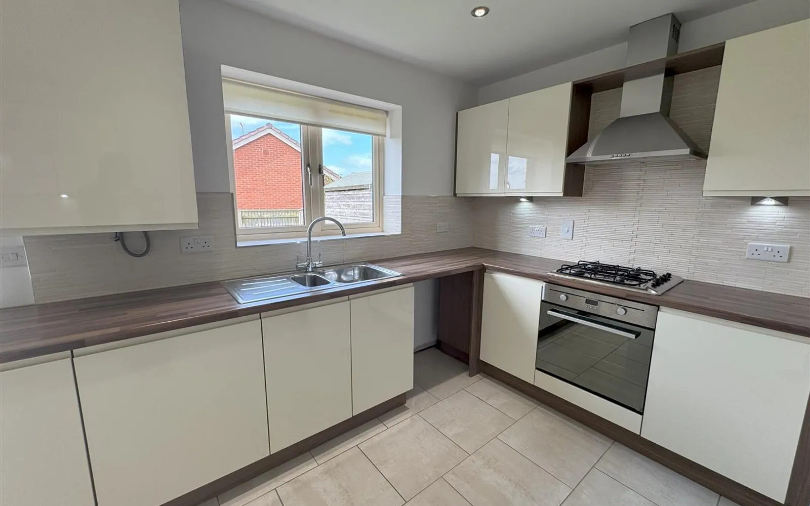 House Ashfield Grove in Halesowen