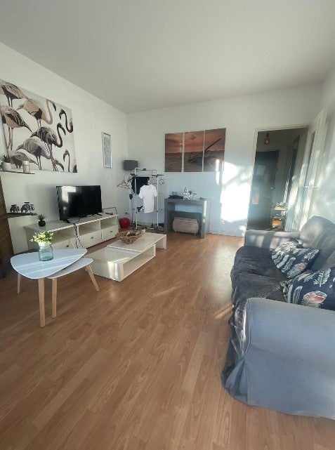 Room Rue des Treilles in Libourne
