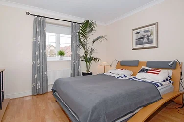 Flat Bewley Street in Greater London