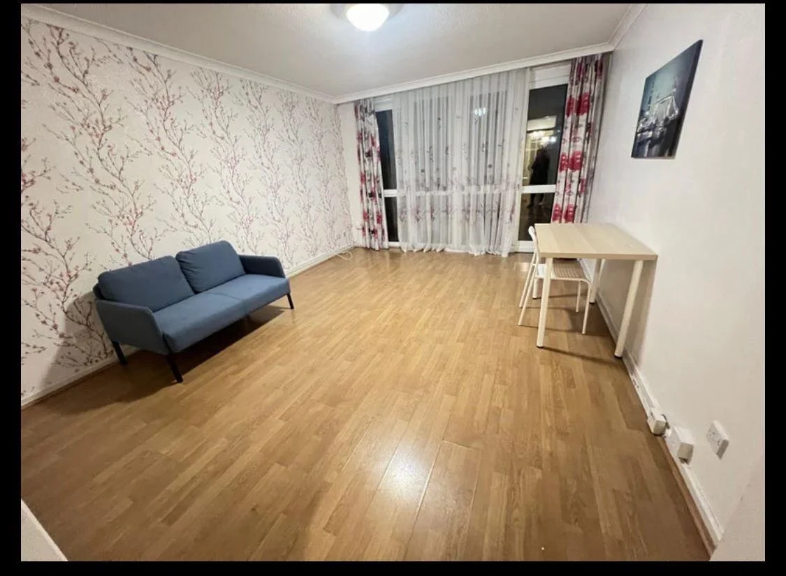 Flat Westacott Close in Greater London