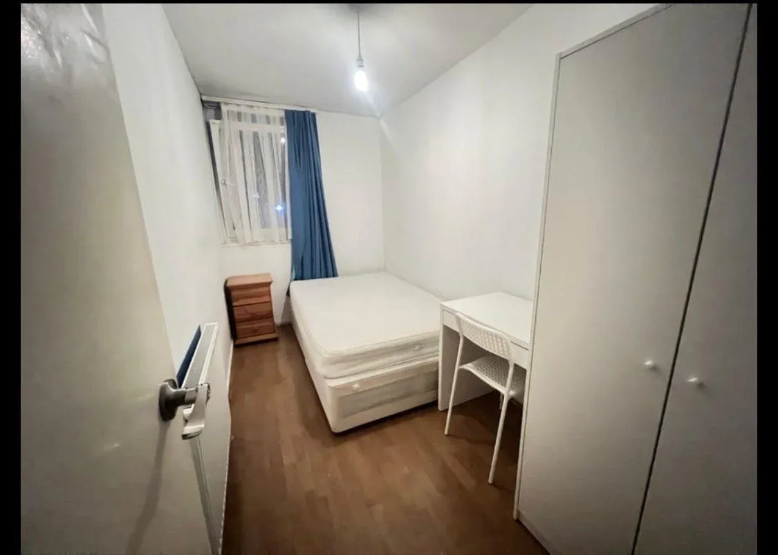 Flat Westacott Close in Greater London