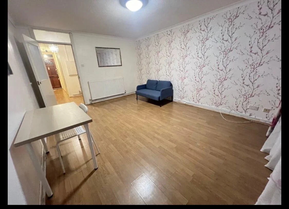 Flat Westacott Close in Greater London