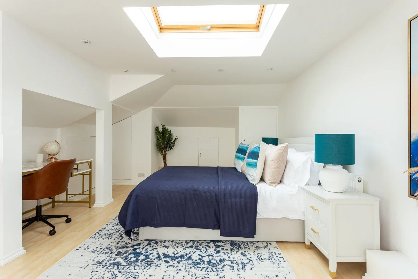 Flat Ravensdale Road in Greater London