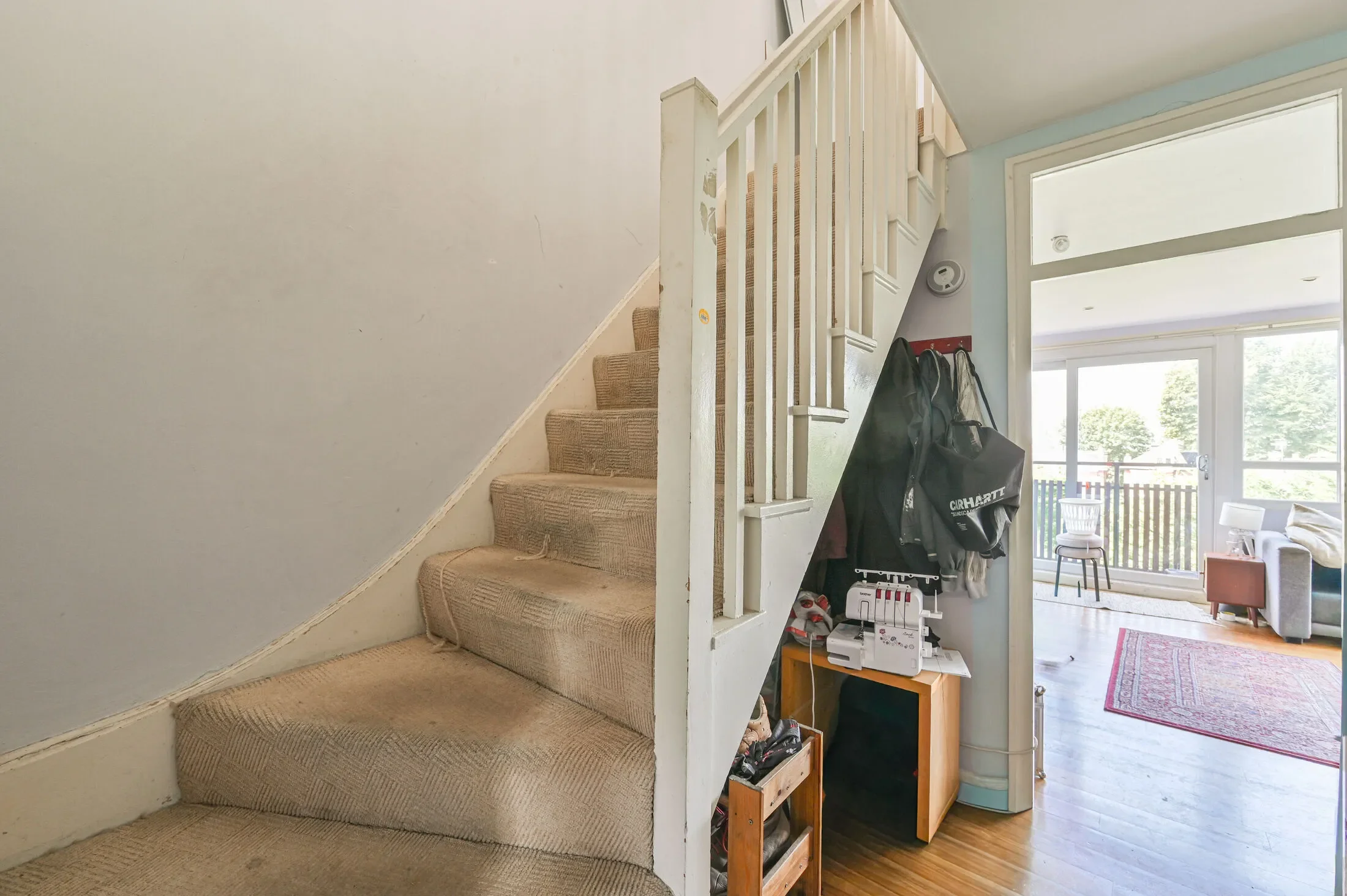 Flat Hawkshaw Close in Greater London