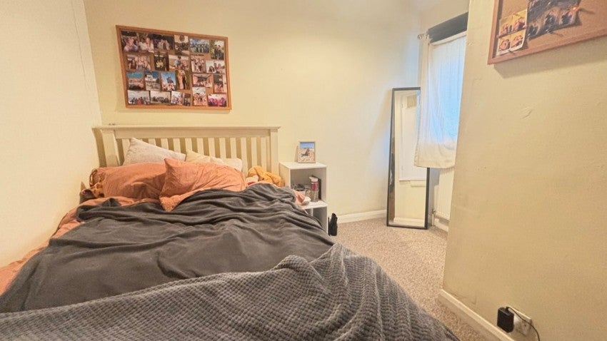 Flat Beech Grove in Guildford