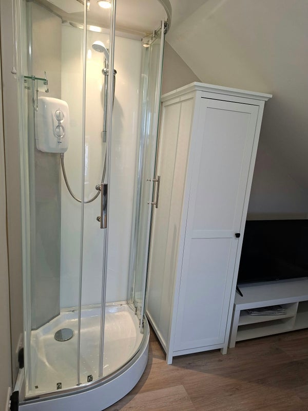 Room Boston Road in Greater London