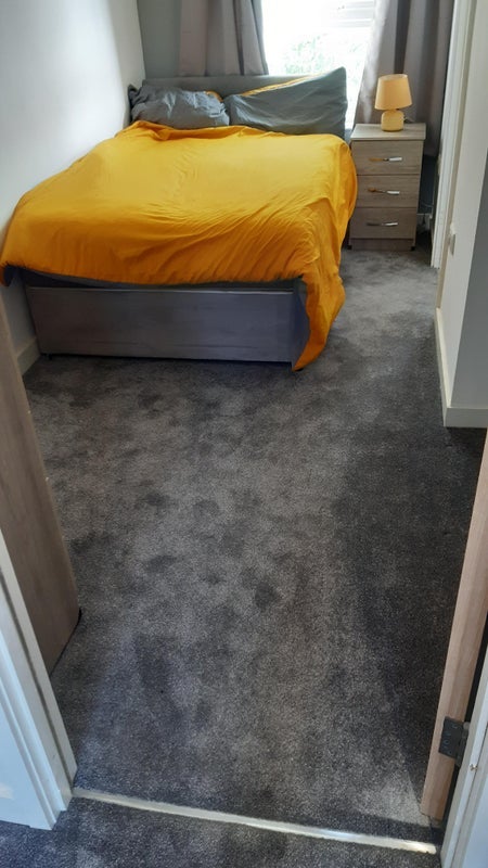 Room Hobtoe Road in Harlow