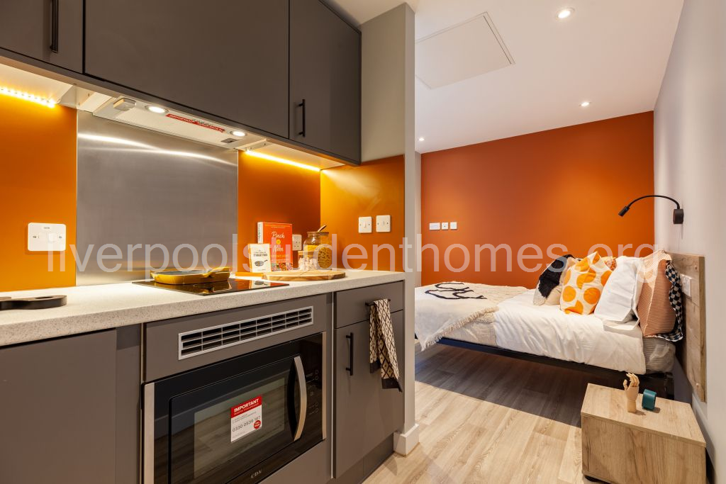 Room Shaw Street in Liverpool