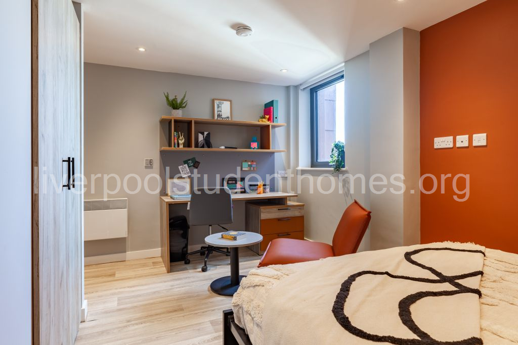 Room Shaw Street in Liverpool