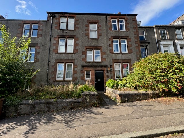 Flat Irvine Place in Stirling