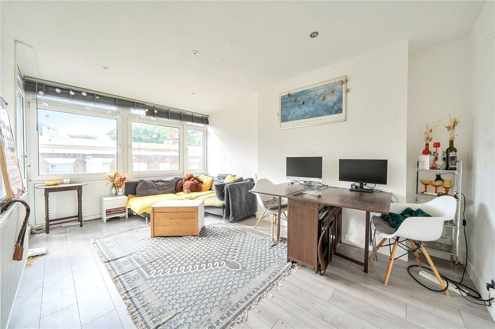 Flat Gaywood Street in Greater London
