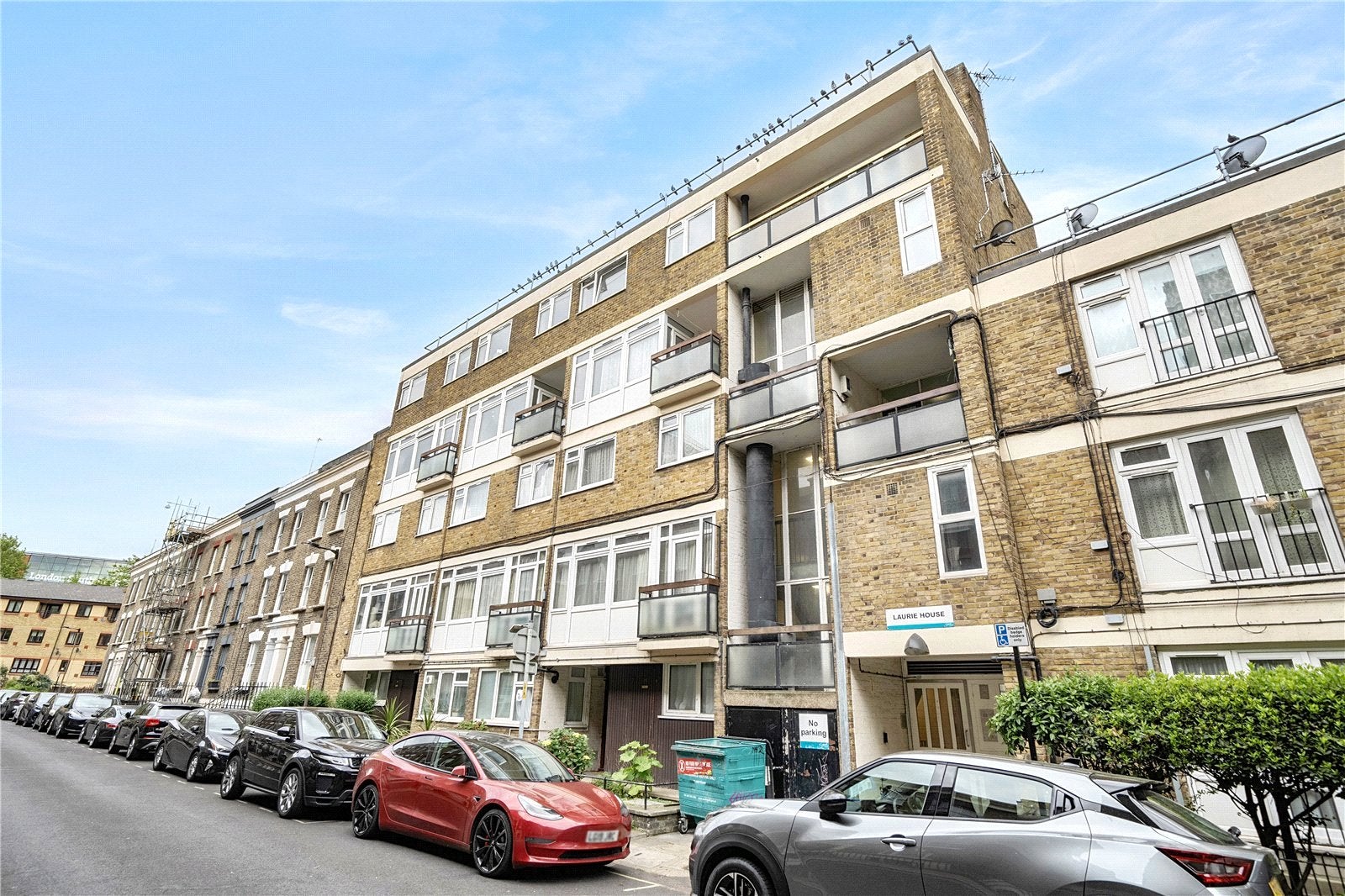 Flat Gaywood Street in Greater London