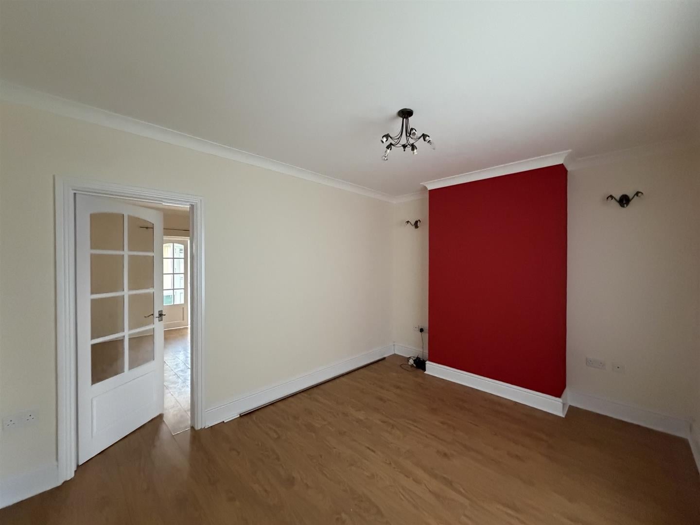 House Pantyffynnon Road in Pantyffynnon