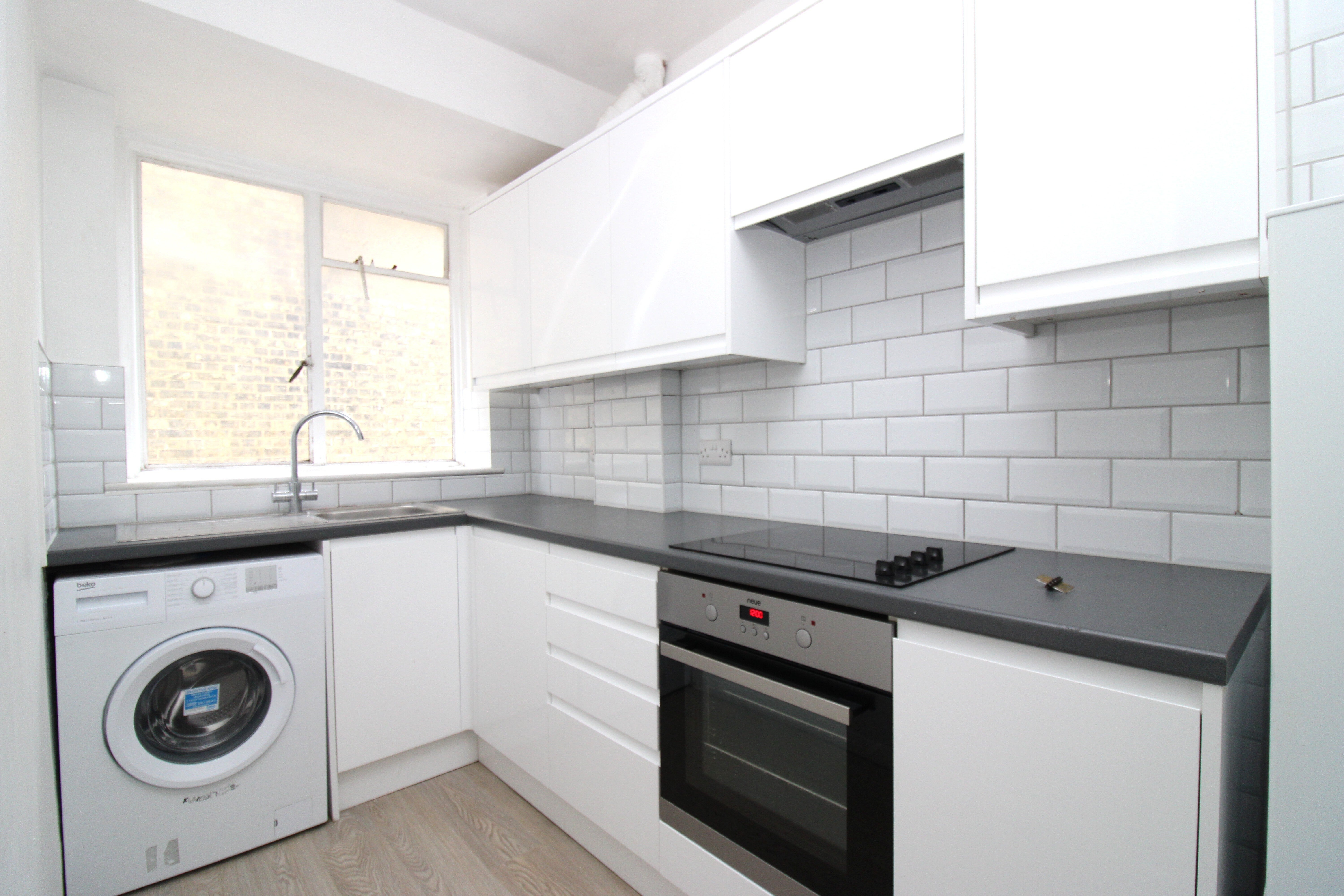 Flat First Avenue in Hove