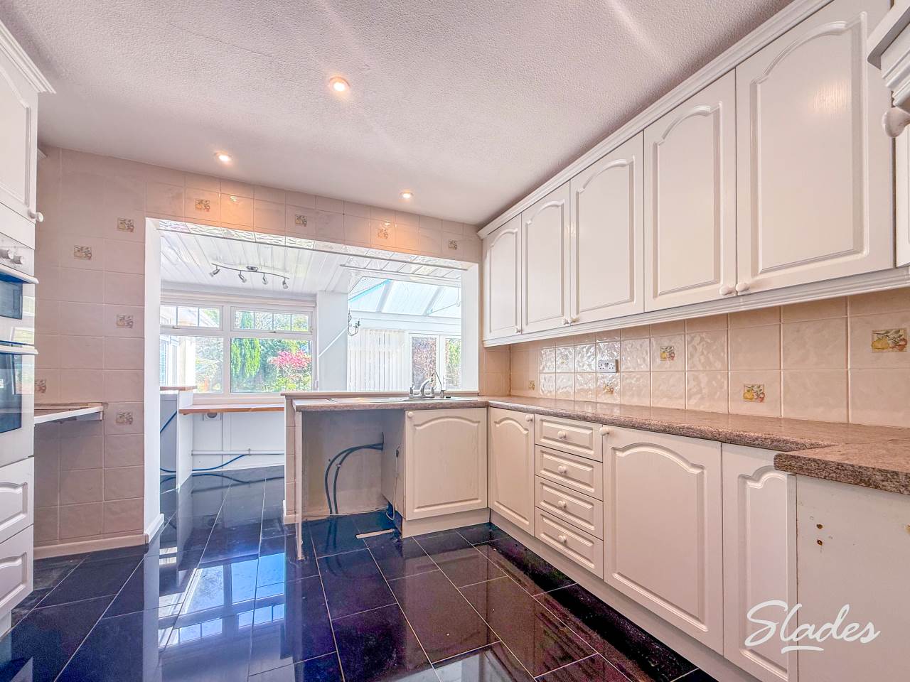 House Rossley Close in Highcliffe-on-Sea