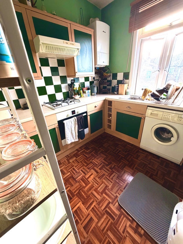 Flat Handsworth Road in Greater London