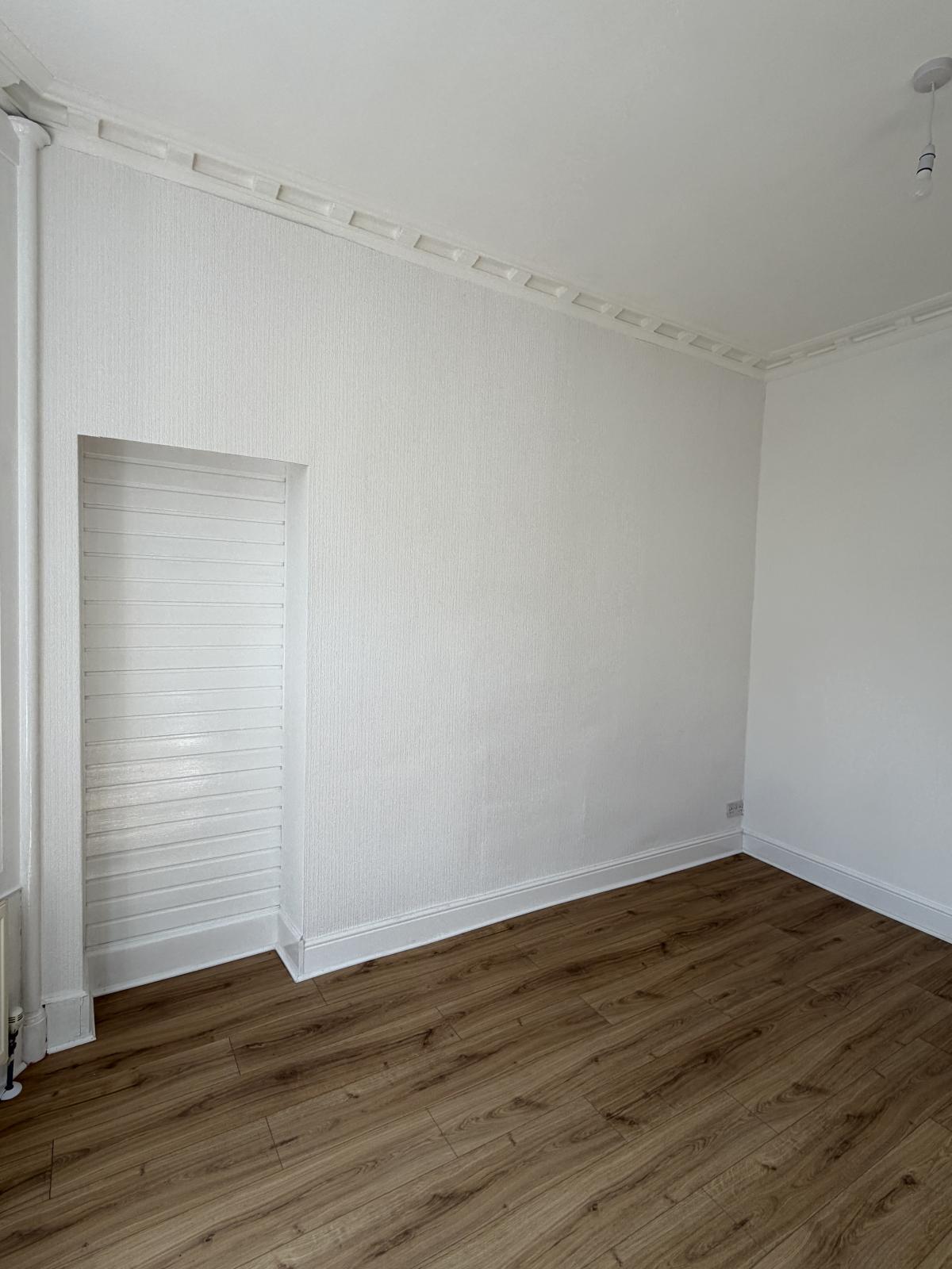Flat Aberdour Street in Glasgow