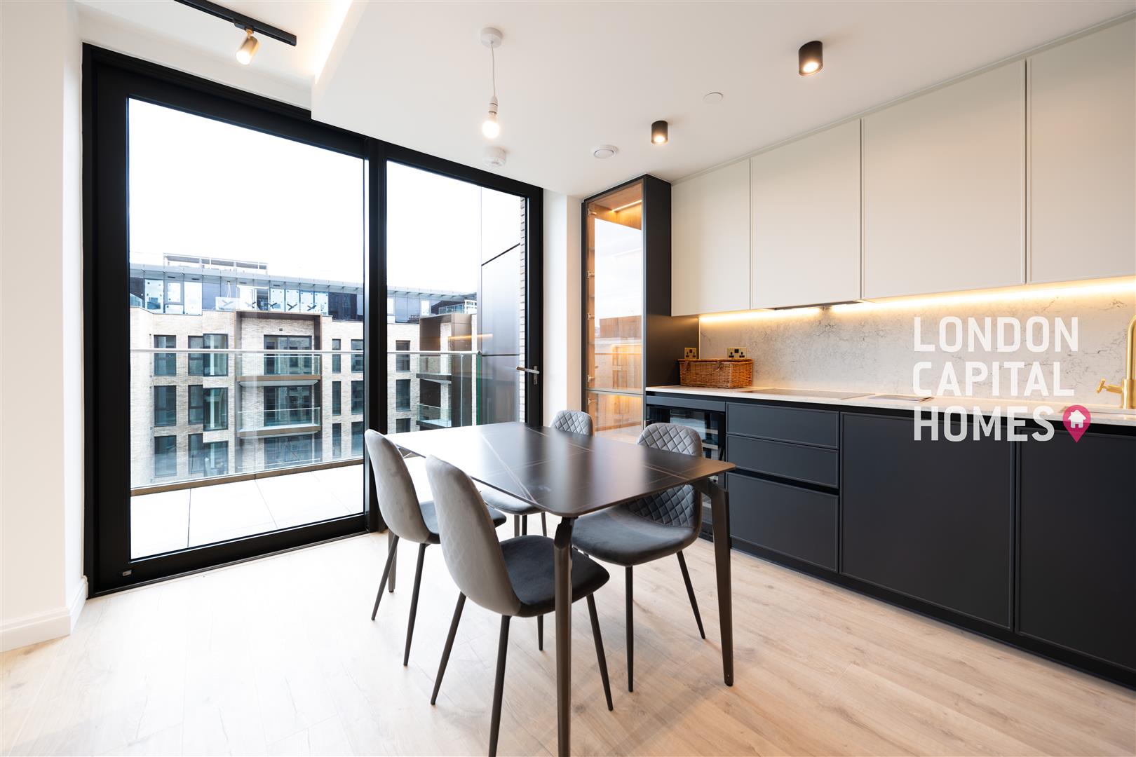 Flat Bollinder Place in London