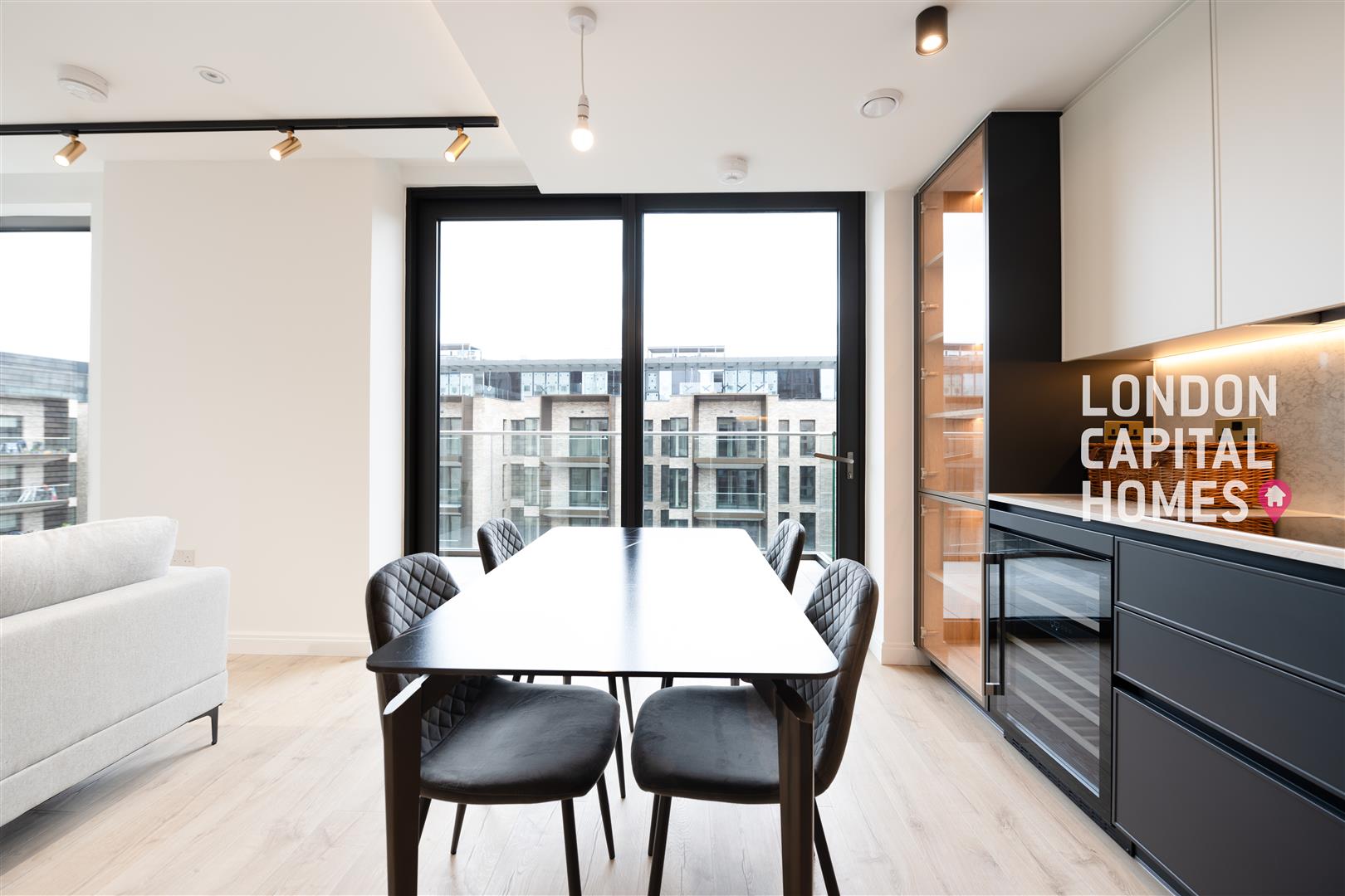 Flat Bollinder Place in London