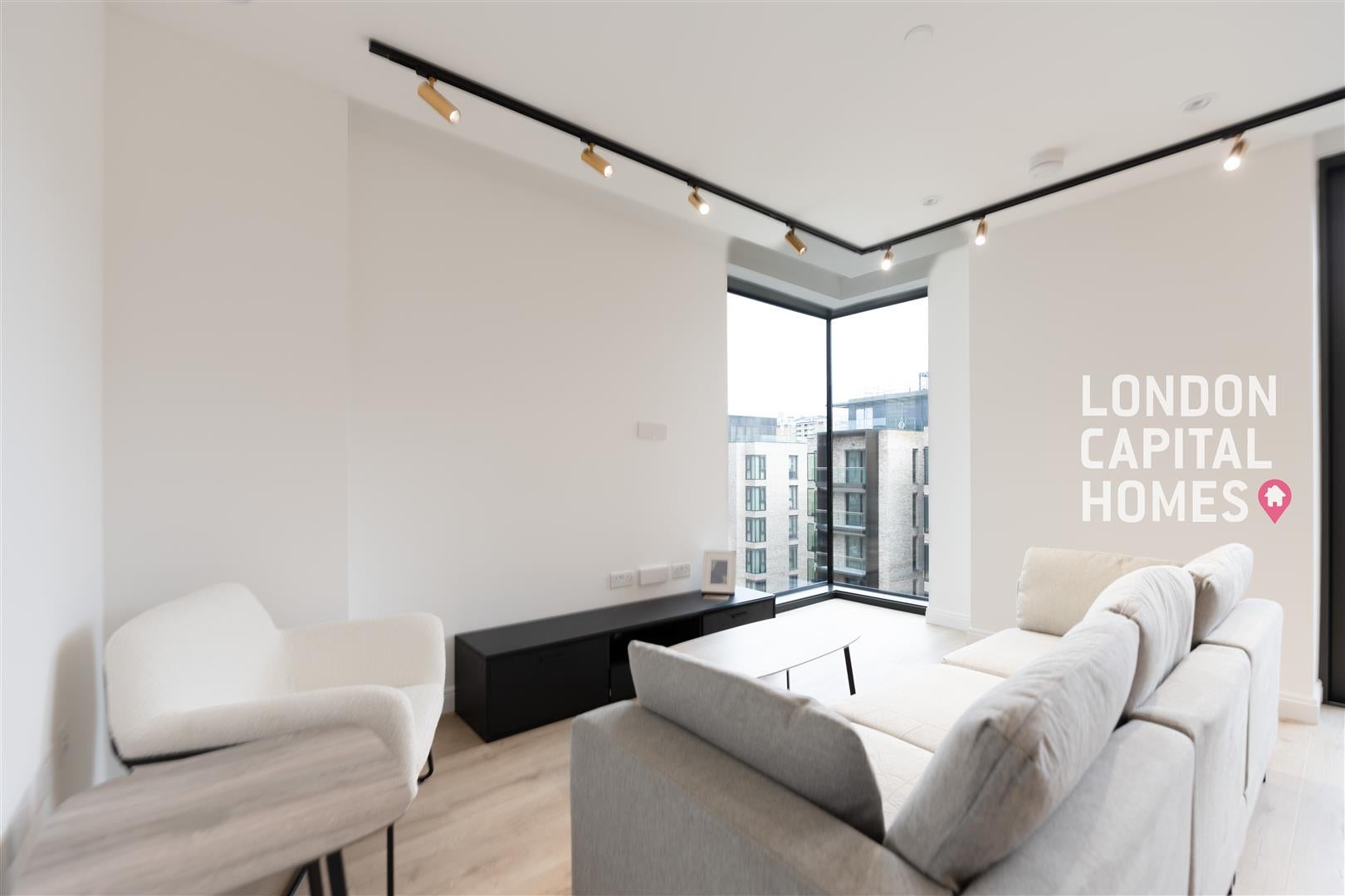 Flat Bollinder Place in London