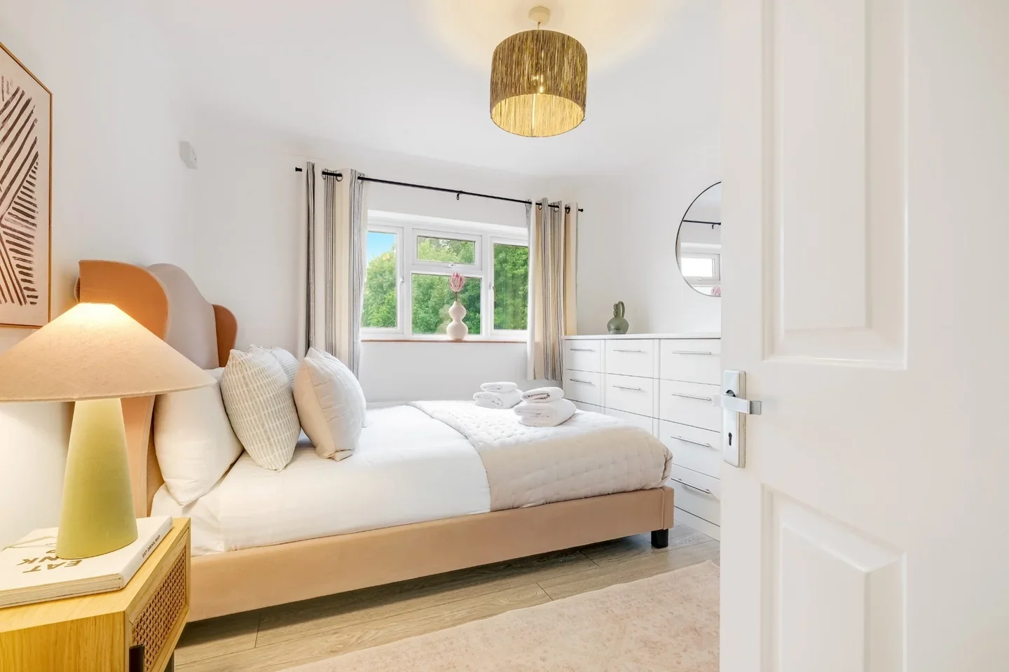 Flat Horseshoe Lane in Watford
