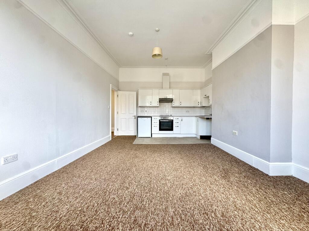 Flat Holland Road in Hove