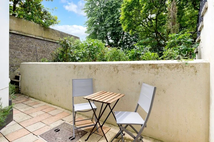 Flat Holland Park in Greater London