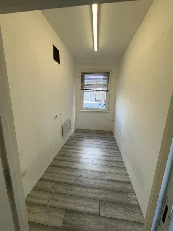 Flat St James's Road in Greater London