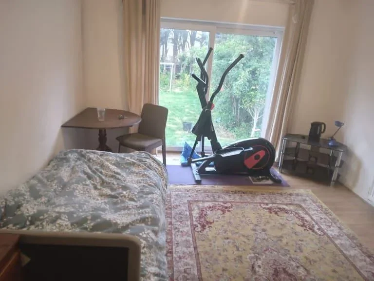 Room Grasmere Gardens in Greater London